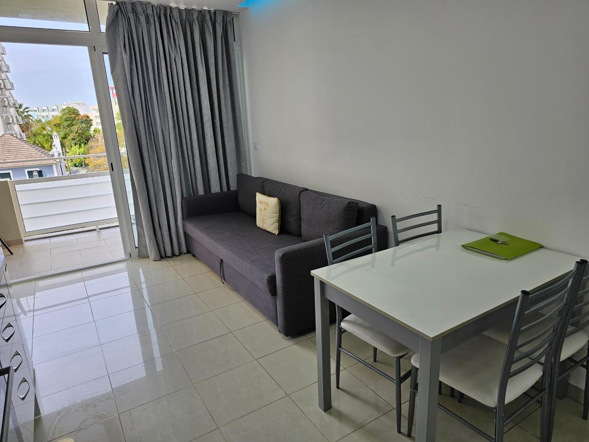 Apartamentos Navio Azul Funchal  Room photo